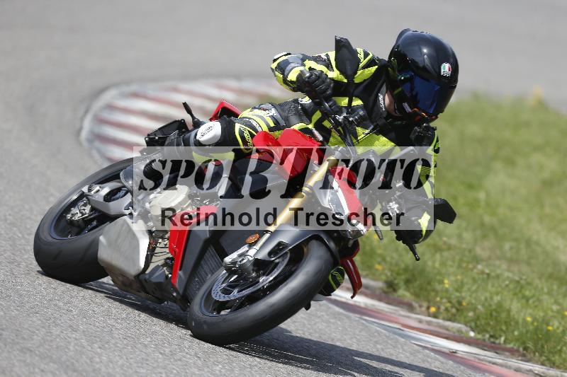/27 12.06.2025 Ducati Schweiz Trackday Warmup  ADR/blau-bleu/ohne
